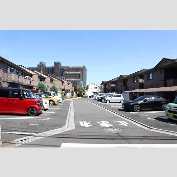 サンテラスガーデン　A 駐車場