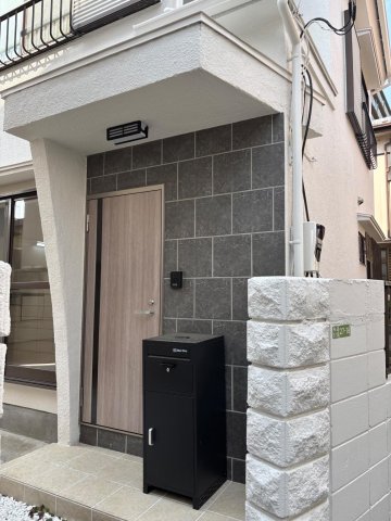 ルヴアン梅田戸建て 宅配ボックスあり