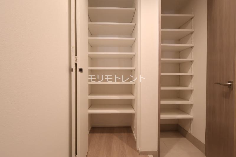 イプセ代々木レジデンス5階 室内写真