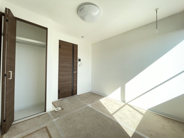 ＰＩＮＥＳ平和台0301号室 リビング