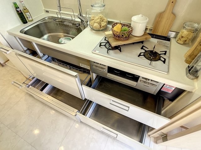 ヌフエタージュ ※画像はイメージです(家具や小物は設備ではありません)