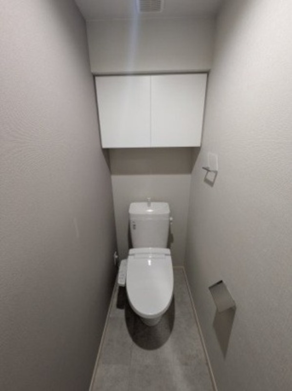 ジェノヴィア六町3階 トイレ