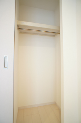 リブリ・ネオ上大岡2階 収納