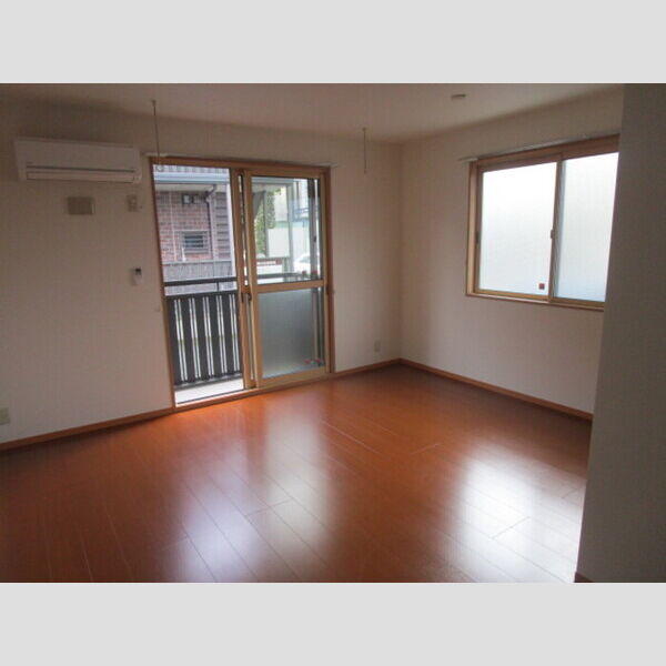 モナリエ春日　Ⅰ・ⅡⅡ101号室 リビング