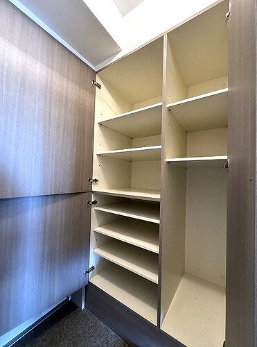 ライオンズシティ浦和常盤 下足入　※前回募集時2024年4月の写真