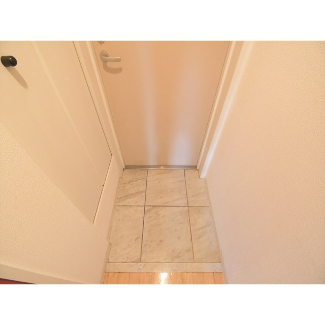 ＺＥＳＴＹ駒沢大学Ⅱ 玄関