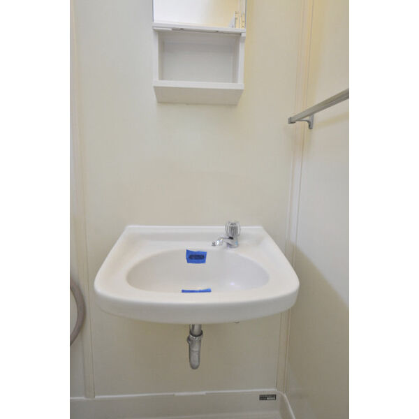 ヴィラK&M0202号室 洗面