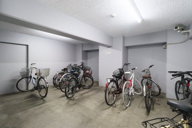 ルーブル野方2階 駐輪場