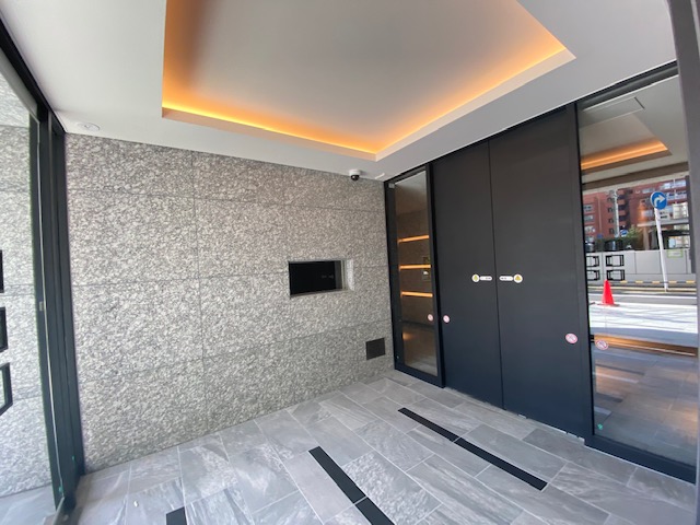 コンシェリア ＫＡＷＡＳＡＫＩ ＭＡＳＴＥＲ’Ｓ ＶＩＬＬＡ1109号室 エントランス