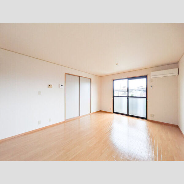 グランシャリオ203号室 LDK(洋室側)