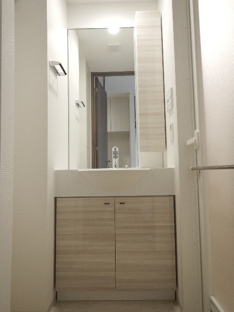 ガーラ・グランディ深川住吉4階 忙しい朝には欠かせない洗面所です