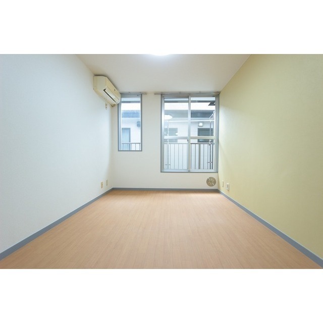 ＣＡＳＡスギザキ203号室 内観