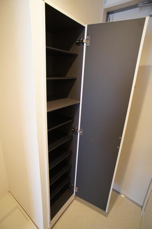 リブリ・ホーリー鎌倉2階 収納