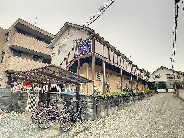 サマックス・シャロームの外観画像