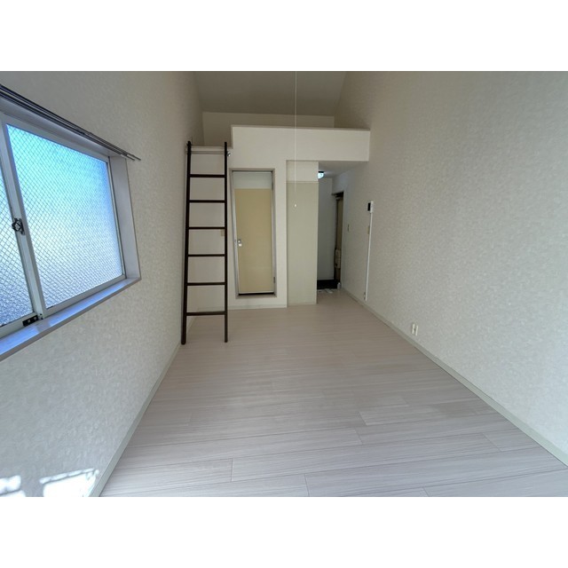 ブルーメヤツカ38203号室 リビング