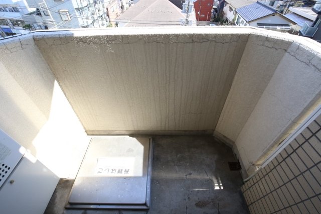 ノイメゾン桜台5階 バルコニー