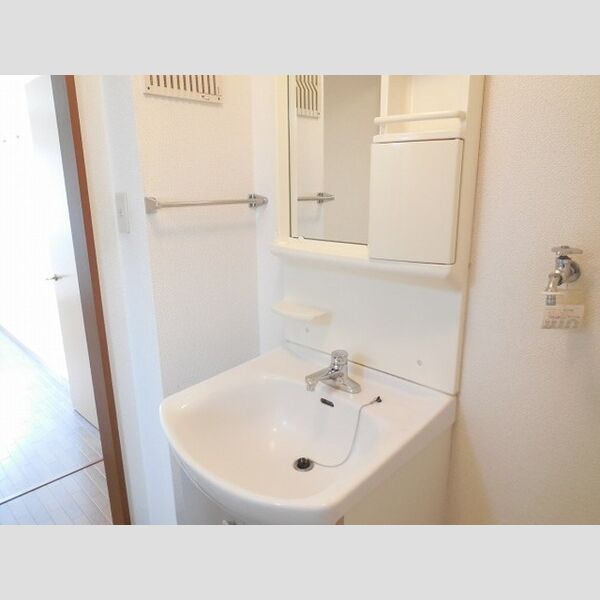 ヴィラ・メルベーユ　Ⅱ 独立洗面台