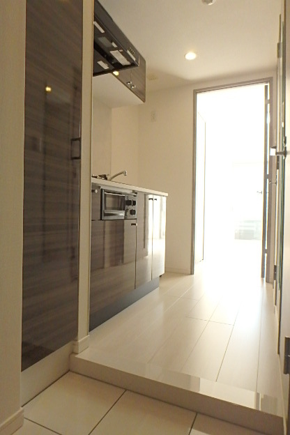 ガーラ・プレシャス川崎5階 落ち着いた玄関です