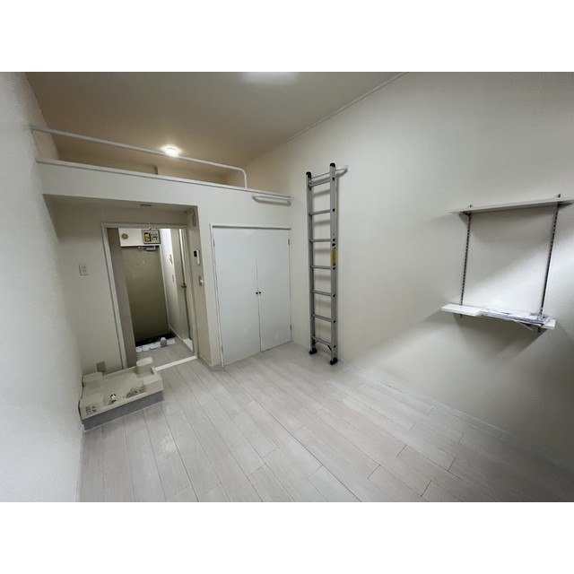 サニーサイド三田南A リビング