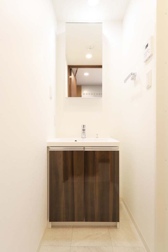 Mind Higashijujo4階 内観