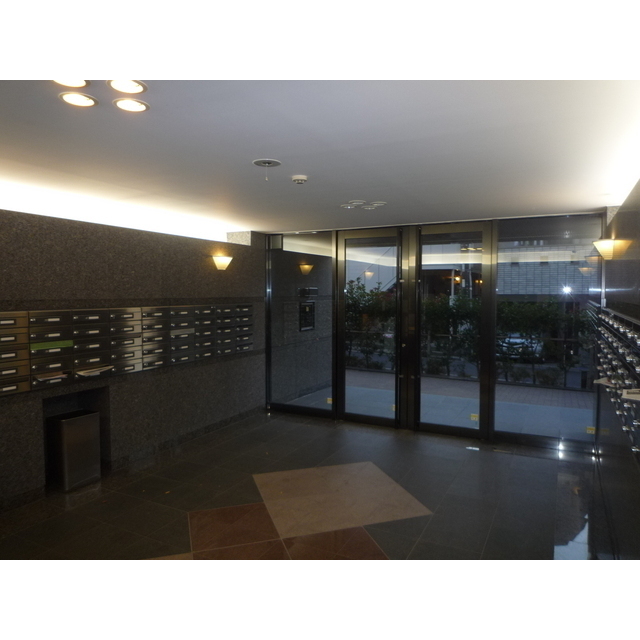 ルーブル上池台弐番館302号室 エントランス