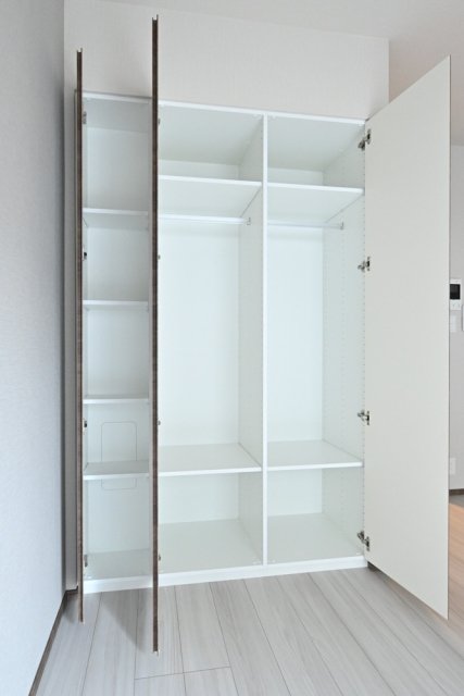 ＧＲＡＮＳＩＴＥ　ＮＡＫＡＭＥＧＵＲＯ6階 クローゼット・収納