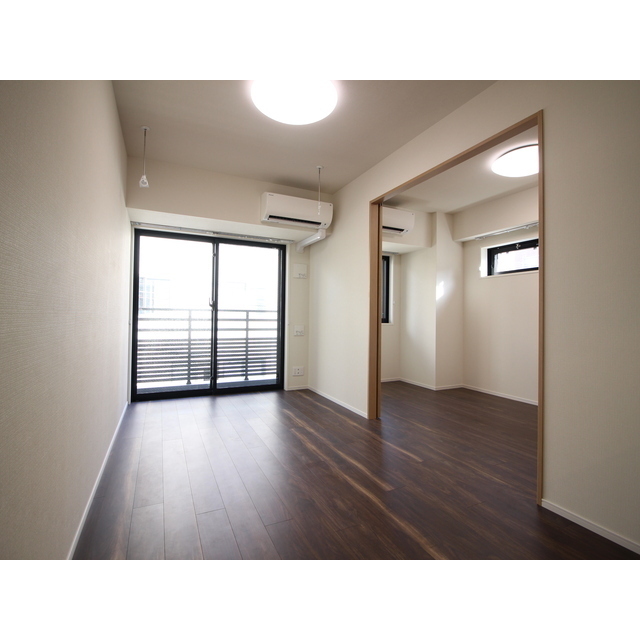 プレール・ドゥーク浅草Ⅳ リビング