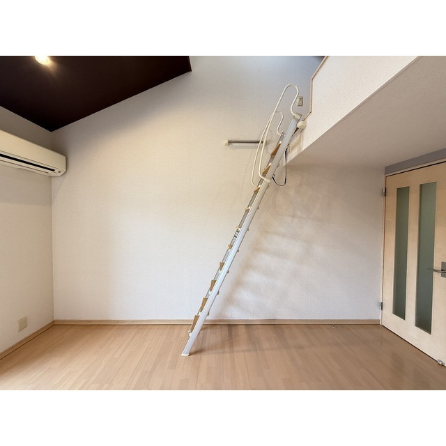 グランルージュ203号室 同建物別部屋の参考画像