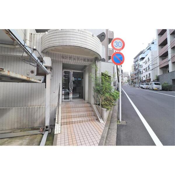 センチュリー紅葉坂101号室 エントランス