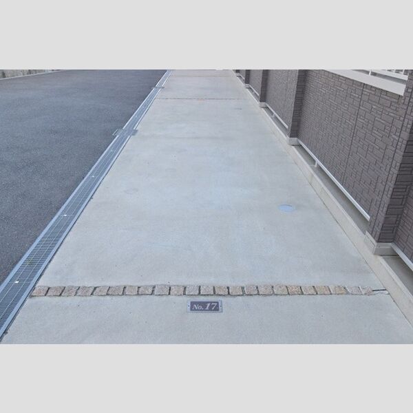 フォレストヒルズ 駐車場