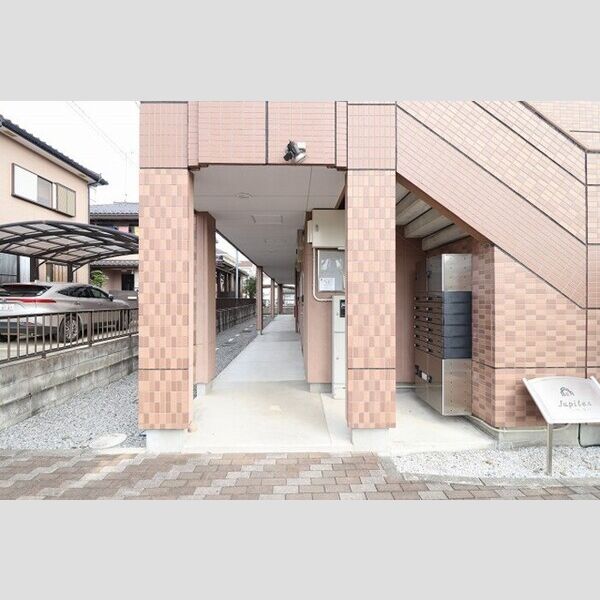 Jupiter207号室 エントランス