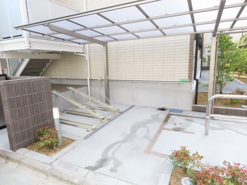 リブリ・fineⅡ2階 エントランス