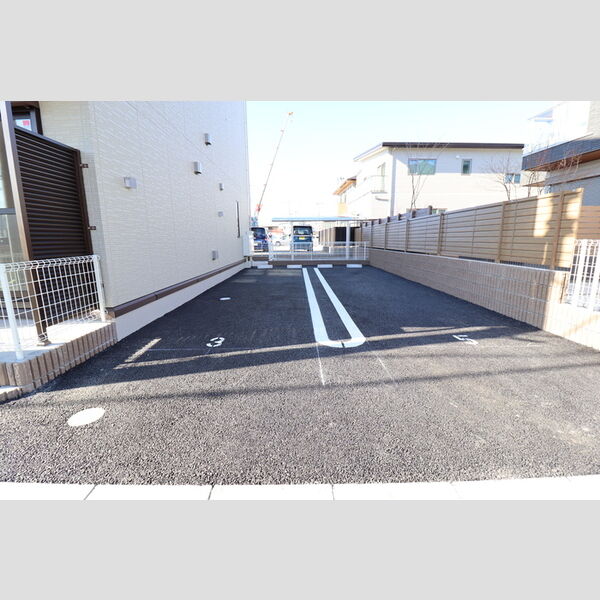 アステールピュールM 駐車場