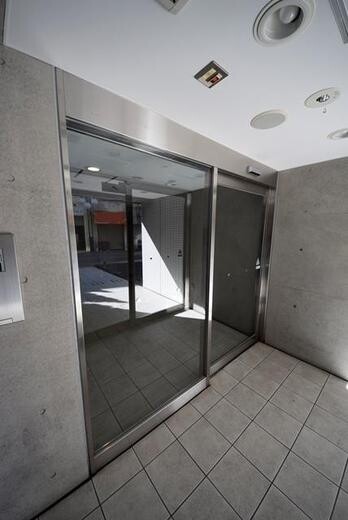 ARTESSIMO LINK Di SERA エントランス