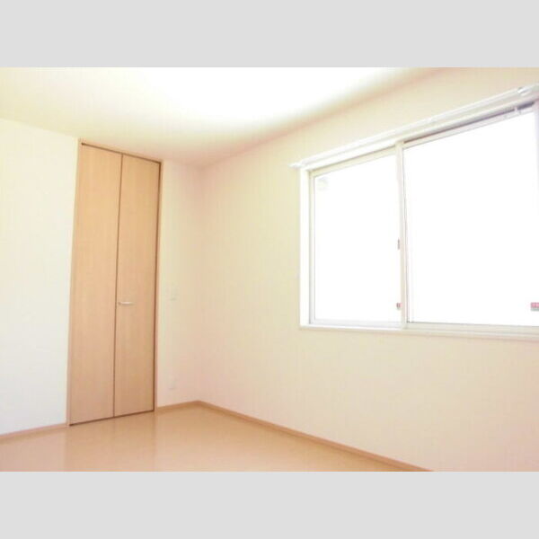 バル・ドミール103号室 洋室