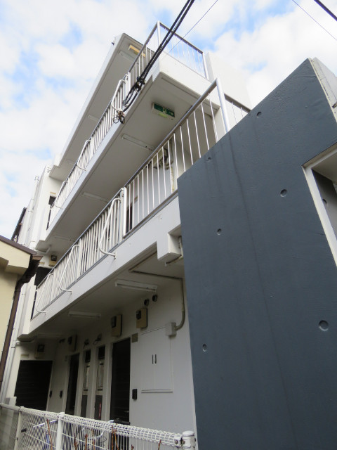 オーチャードコート丸子通2丁目Ⅲ201号室 外観