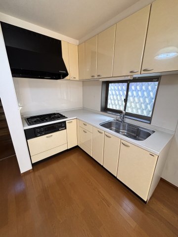 Ｕテラスハウス101号室 お料理しやすいキッチンです♪