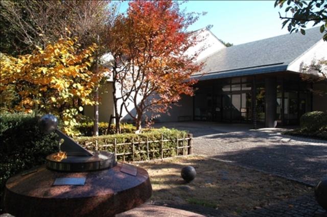 ハイツエスペランサ 福生市立中央図書館