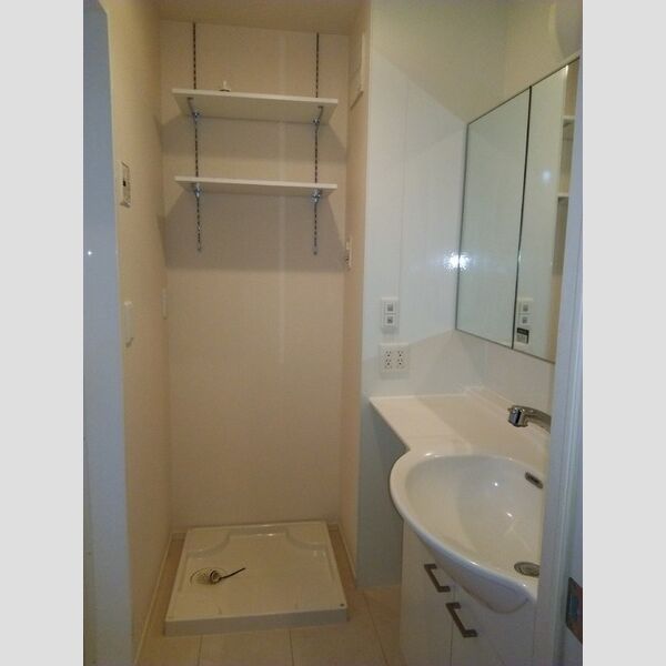 ヘリオス　B 洗面所