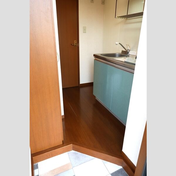 カメリア101号室 玄関