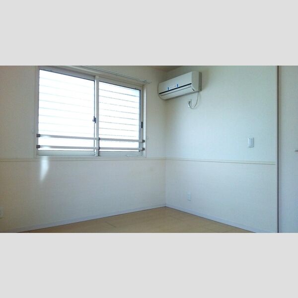 ヴェルデ神明町205号室 洋室