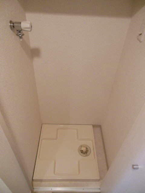 ガラ・ステーション四谷三丁目8階 洗濯機置場