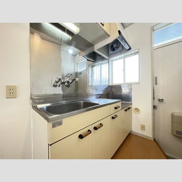 シーサイド金沢105号室 キッチン