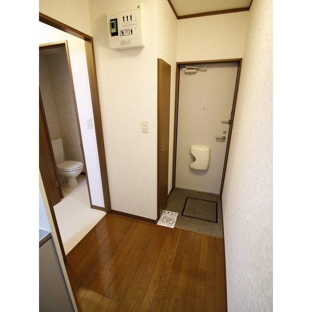 プレジール 浦和 玄関