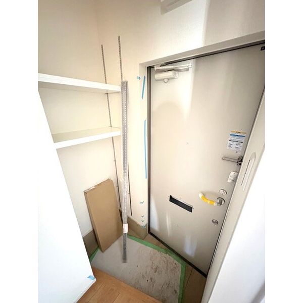 フェリス0101号室 玄関