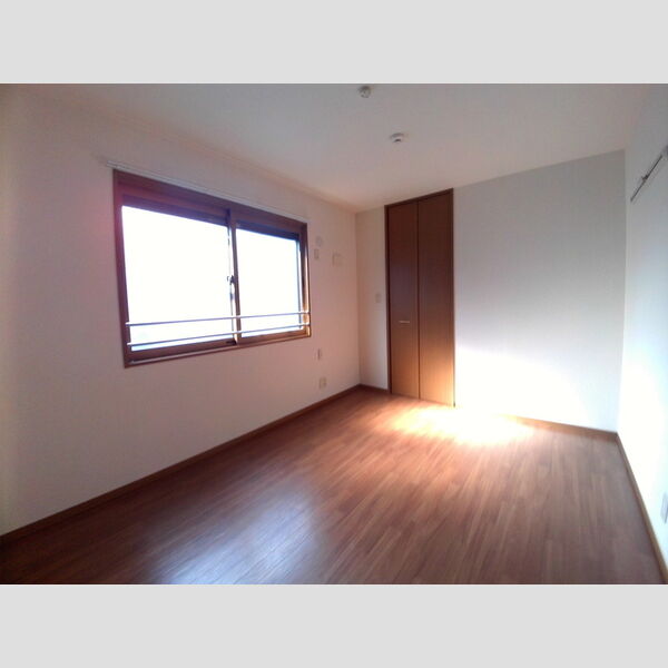 サザンクロス202号室 6帖の洋室