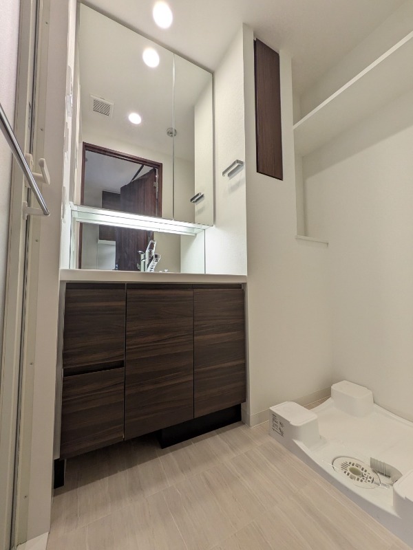 ドゥーエ池袋7階 洗面