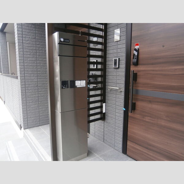 ディアコート新宿108号室 ポスト&宅配ボックス