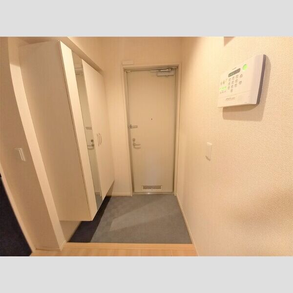 アンクレージュ201号室 玄関