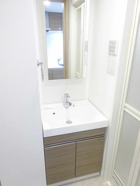 ＡＺＥＳＴ阪東橋502号室 同建物別部屋の参考画像